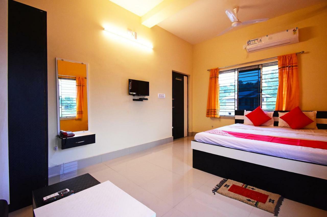 Oyo 43926 Sanchari Atithi Nivas Hotel Bolpur Exterior photo