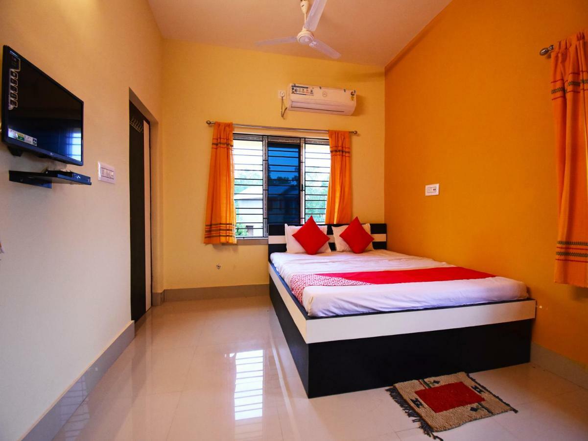 Oyo 43926 Sanchari Atithi Nivas Hotel Bolpur Exterior photo